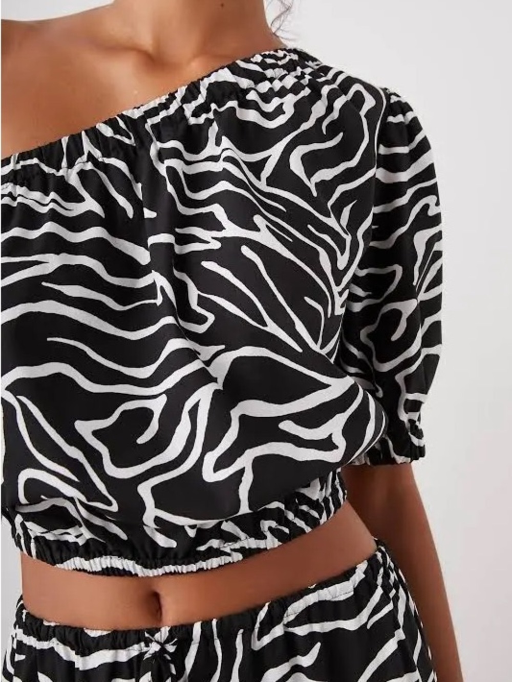 Rails Evy One Shoulder Contour Lines Cropped Top